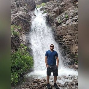 Meet your Posher, Emmanuel